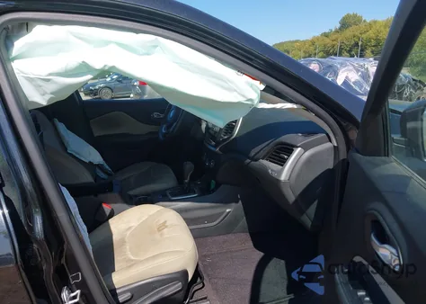 2016 Jeep Cherokee Sport из США, поврежденный, VIN 1C4PJMAB4GW313854